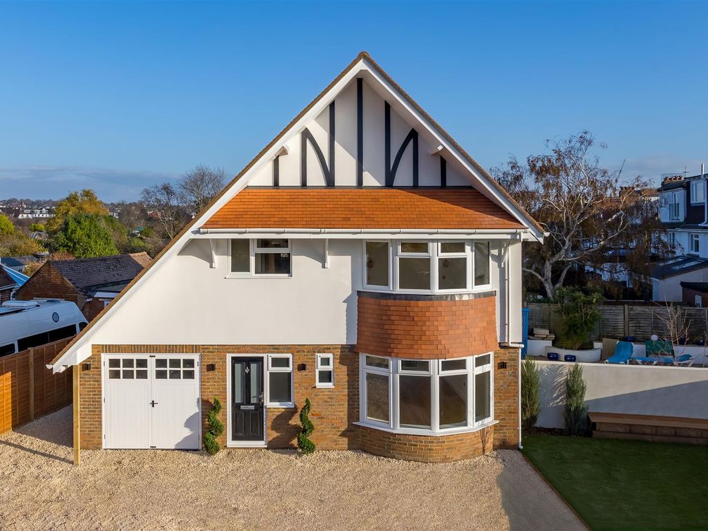 Holmes Avenue, Hove BN3