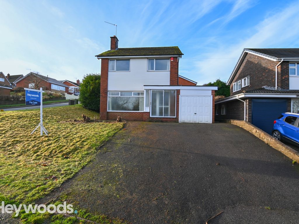 3 bed detached house for sale in Cambridge Drive, NewcastleUnderLyme