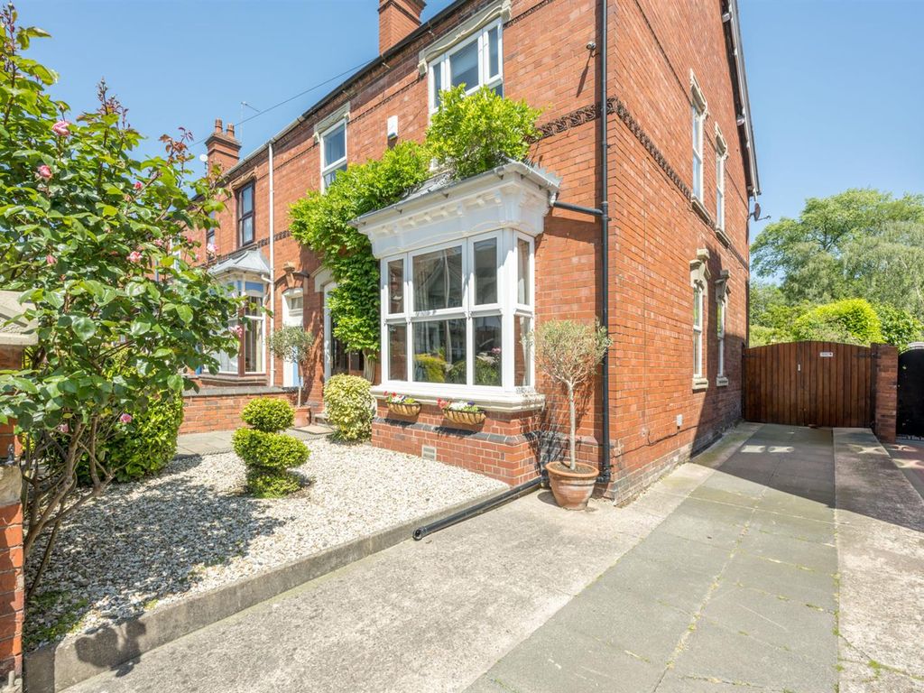 5 bed end terrace house for sale in House, Sydney Road, Cradley