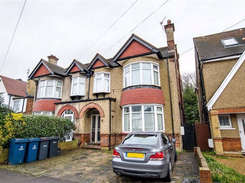 4 bed property for sale in Southfield Park, North Harrow, Harrow HA2
