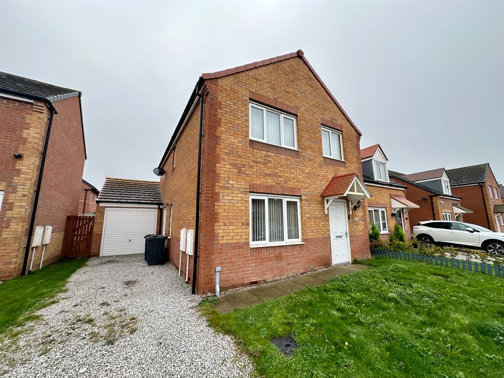 4 bed detached house for sale in Kingsway, Stainforth, Doncaster DN7, £