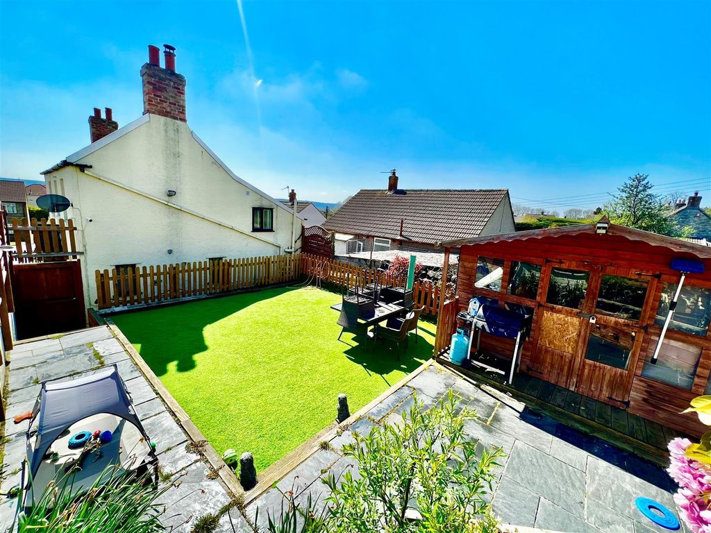 4 bed cottage for sale in Garden Close, Worle, WestonSuperMare BS22