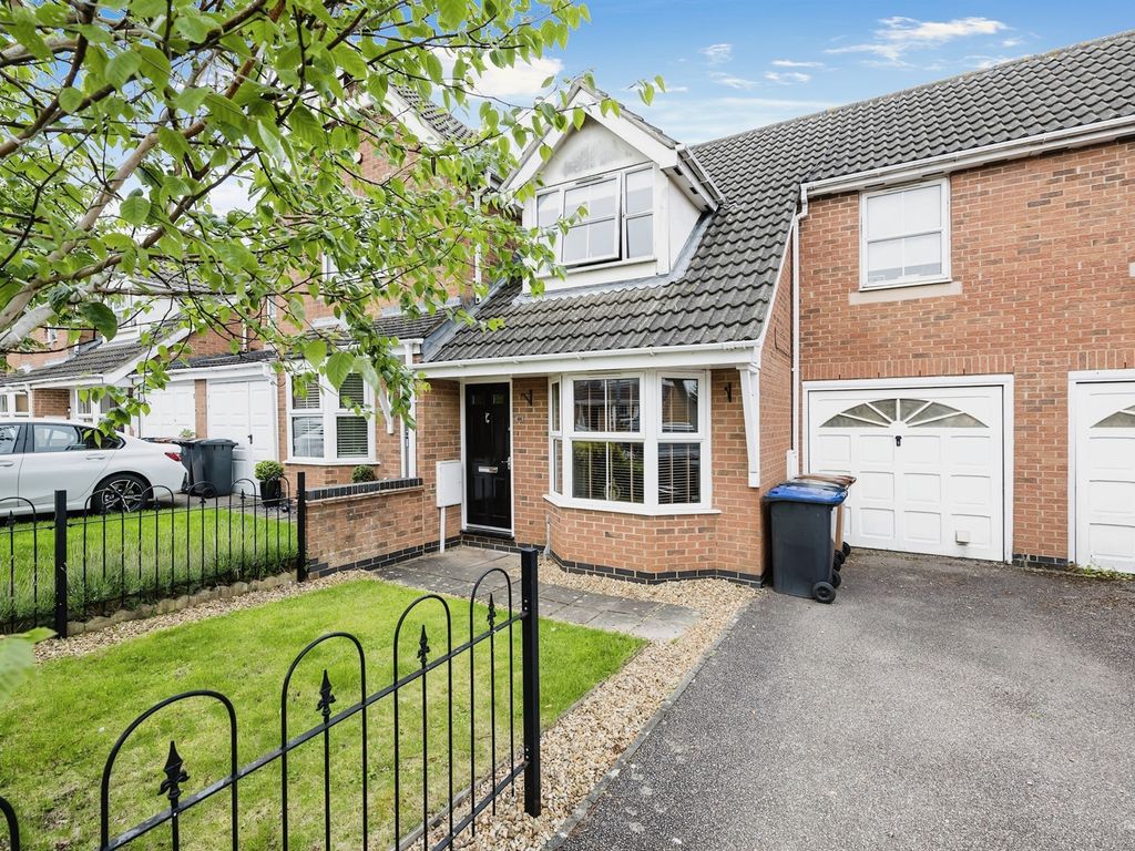 3 bed terraced house for sale in Lordswood Close, Wootton, Northampton