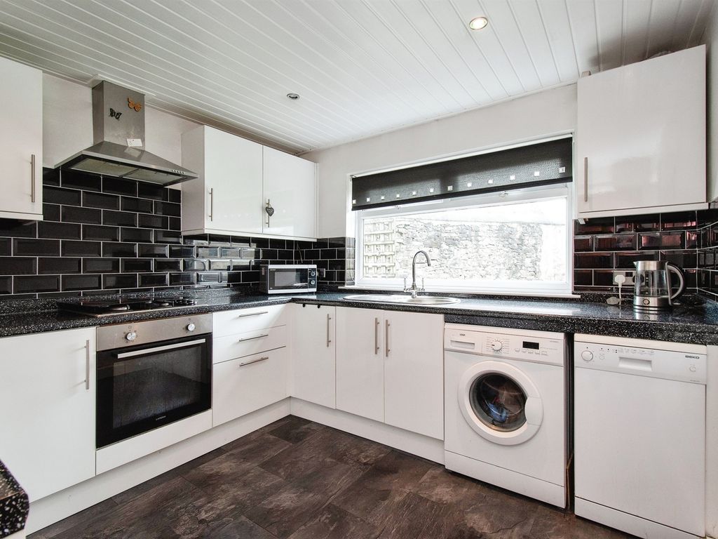 3 bed end terrace house for sale in Ynysymaerdy Road, Briton Ferry