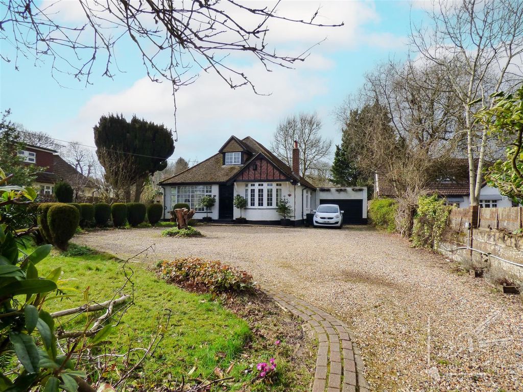 4 bed property for sale in Gravesend Road, Wrotham, Sevenoaks TN15 Zoopla