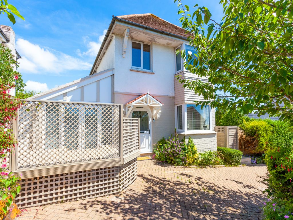 3 bed detached house for sale in Channel View Road, Brighton BN2, £