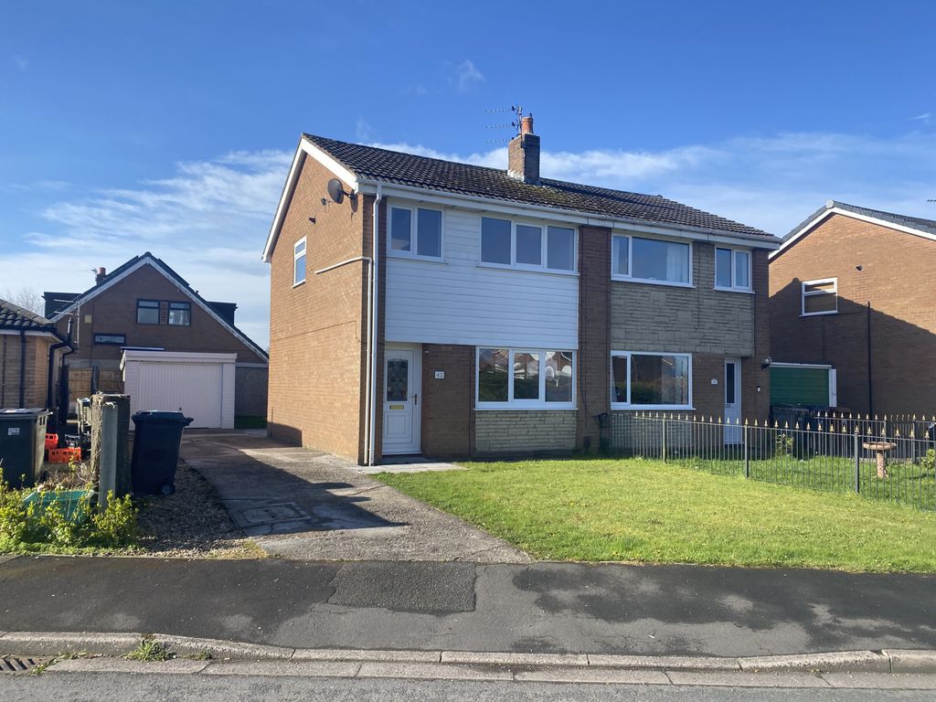 3 bed semidetached house to rent in Sumpter Croft, Penwortham PR1 Zoopla