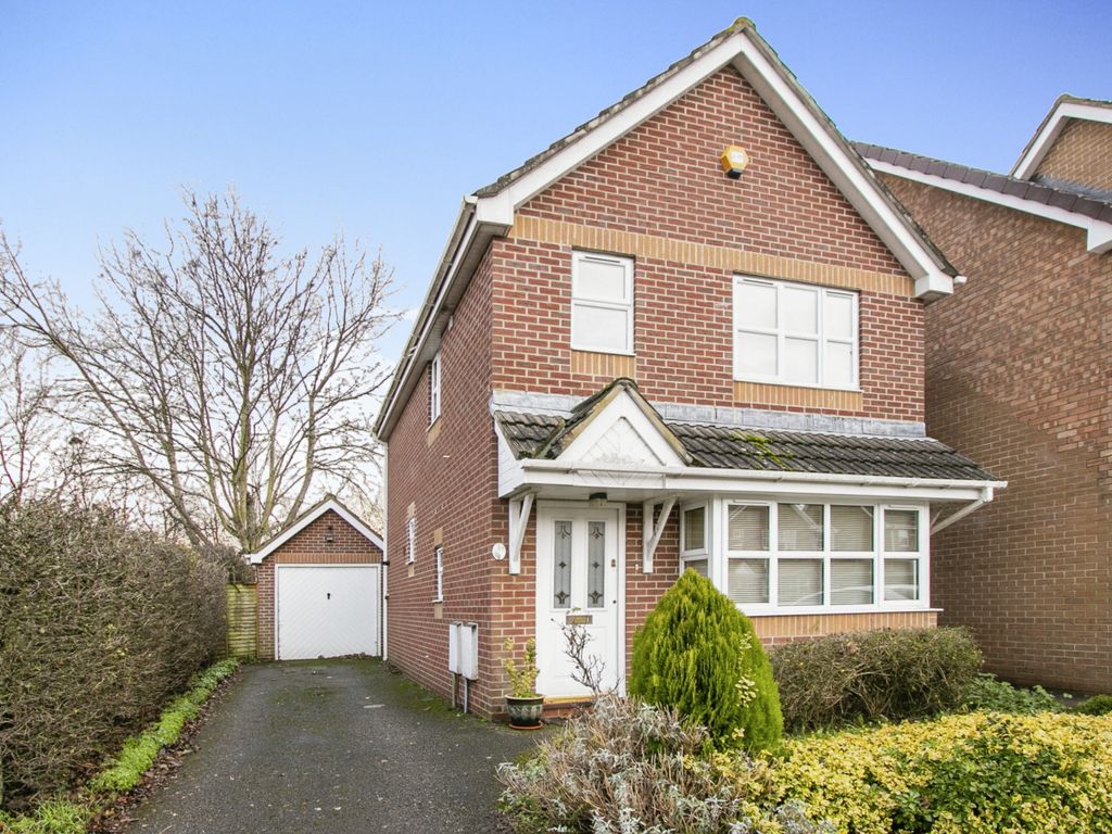 3 bed detached house for sale in Fawley Green, Throop, Bournemouth