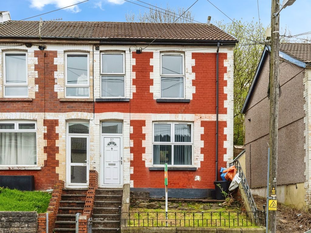 3 bed property to rent in Upper Adare Street, Pontycymer, Bridgend CF32