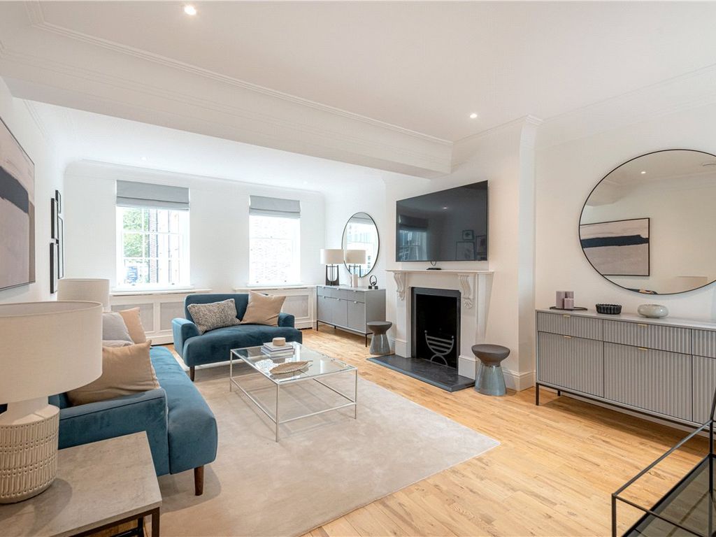 5 bed terraced house to rent in Catherine Place, Westminster, London