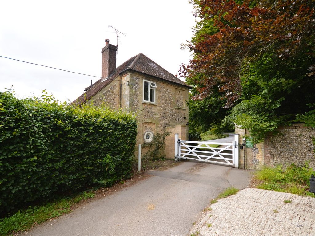 1 bed detached house to rent in Chichester Lodge, London Road, Slindon