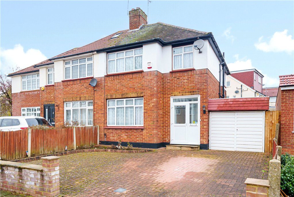 3 bed semidetached house for sale in Woodlands Avenue, Ruislip, Middlesex HA4 Zoopla