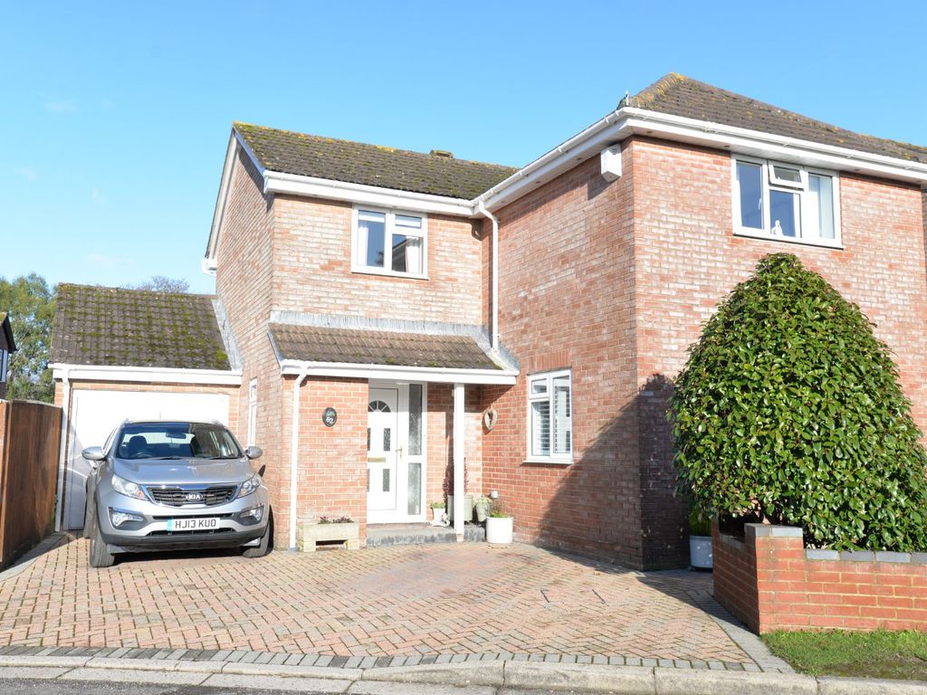 4 bed detached house for sale in Ferndale Road, New Milton, Hampshire