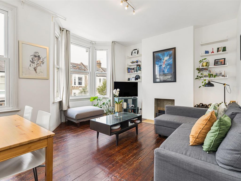 3 bed flat for sale in Rainham Road, London NW10, £675,000 Zoopla