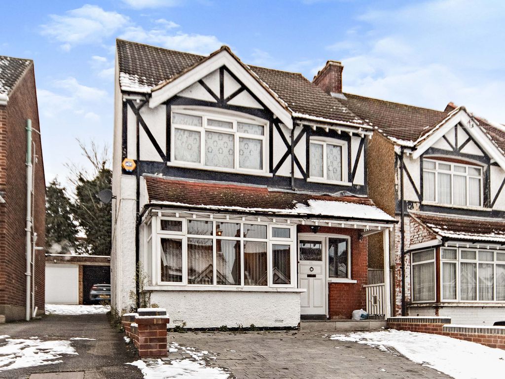 4 bed detached house for sale in Lavender Vale, Wallington SM6 Zoopla