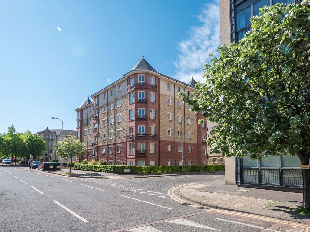 2 bed flat to rent in Mcdonald Road, Edinburgh EH7 Zoopla
