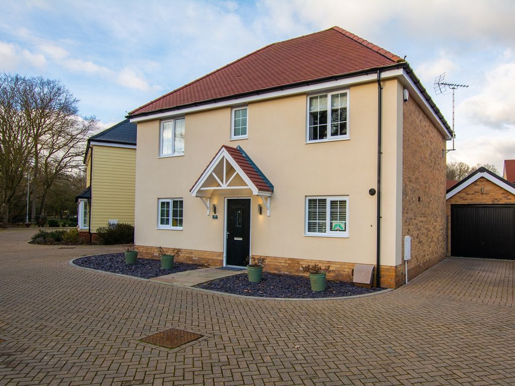 4 bed detached house for sale in Woodpecker Close, Halstead CO9 Zoopla