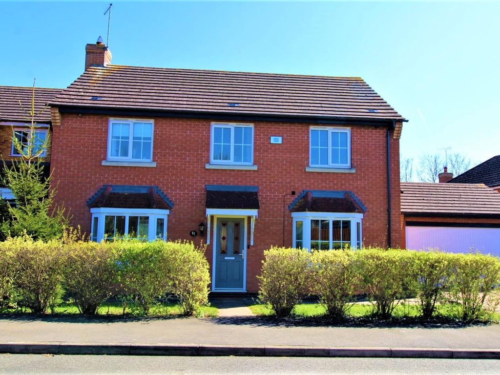 4 bed property for sale in Battalion Drive, Wootton, Northampton NN4
