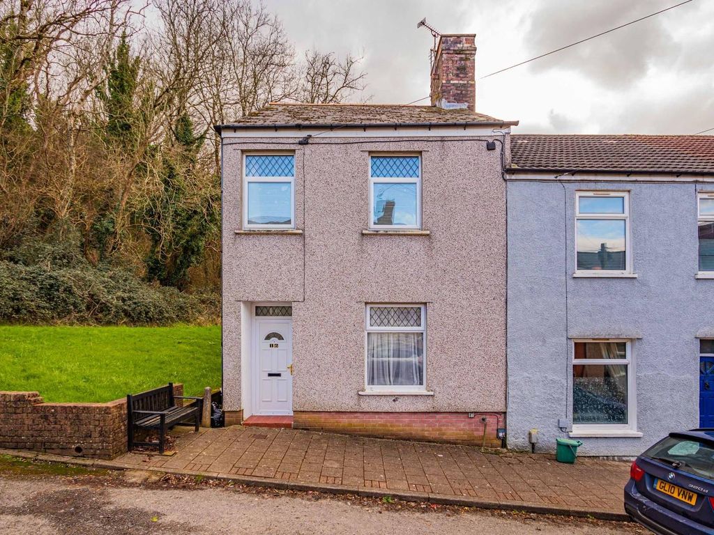 2 bed end terrace house for sale in Charlotte Street, Penarth CF64, £