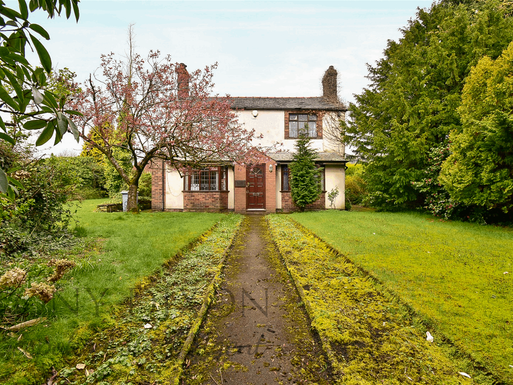 3 bed detached house for sale in Ormskirk Road, Wigan, Greater