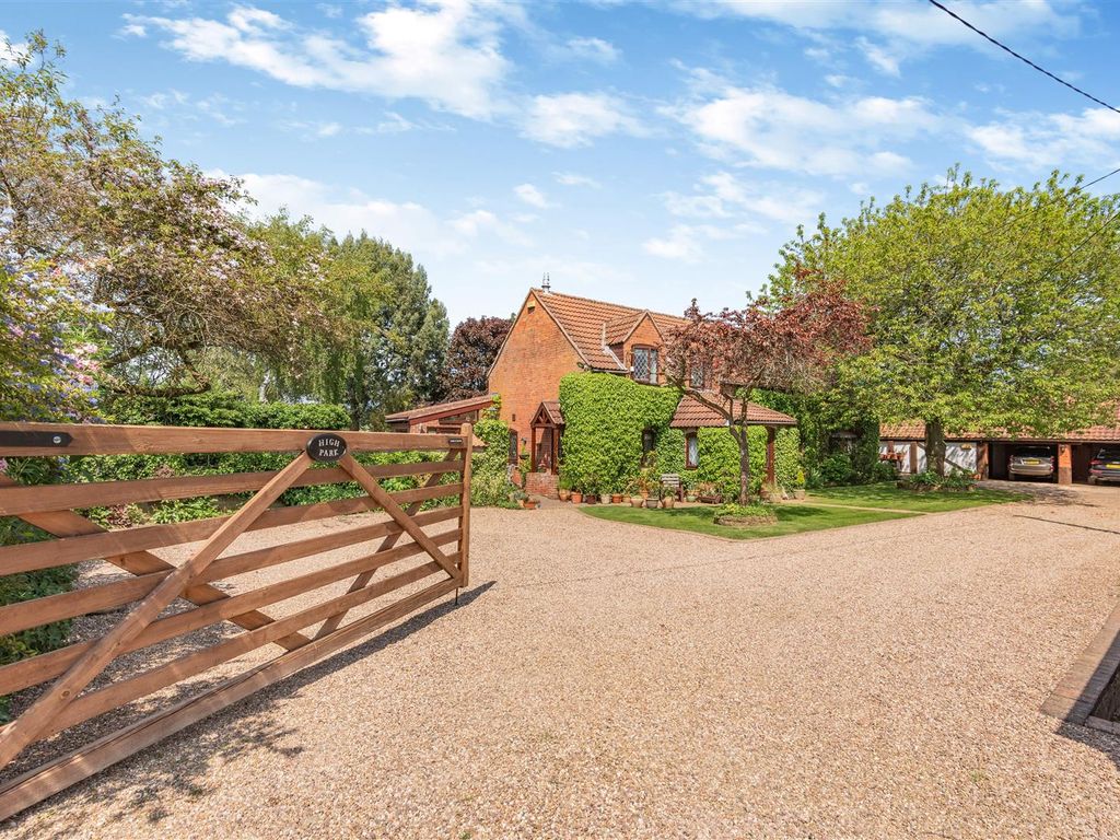 4 bed detached house for sale in High Park, Cross Lane, Blidworth NG21