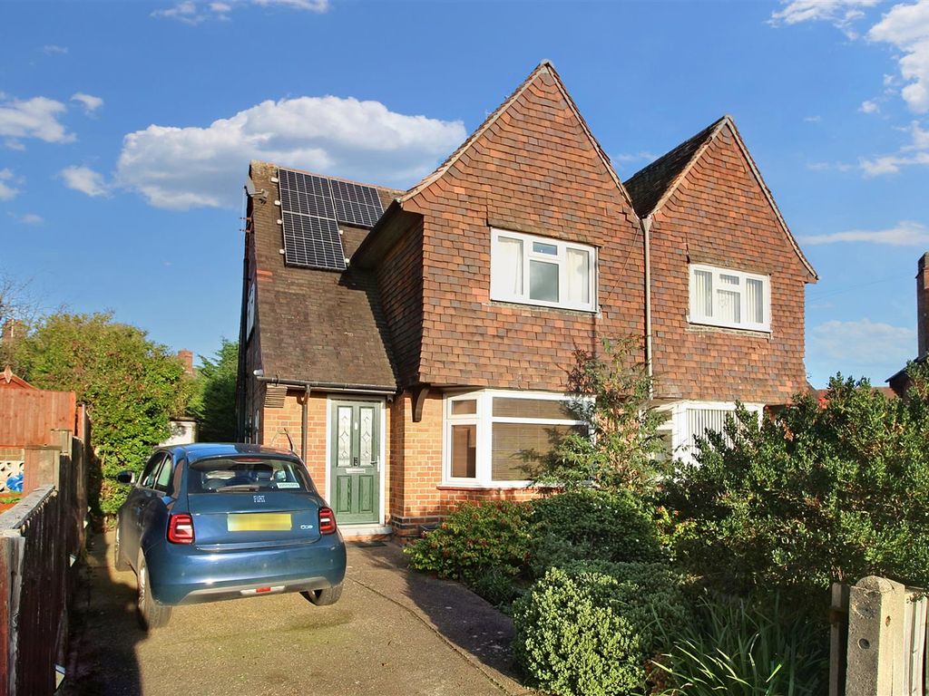 2 bed semidetached house for sale in Ashworth Close, Bakersfield