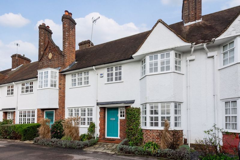 4 bed property for sale in Hampstead Way, Hampstead Garden Suburb NW11