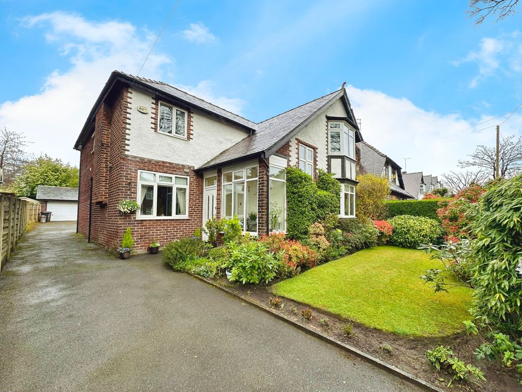 4 bed detached house for sale in Danesway, Prestwich M25, £825,000 Zoopla