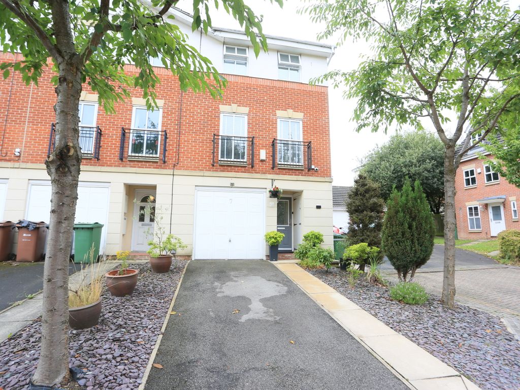 3 bed town house for sale in Fulneck Close, Beeston, Leeds LS11 Zoopla