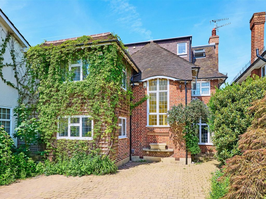 5 bed detached house for sale in Stonehill Close, London, 8Rp SW14, £