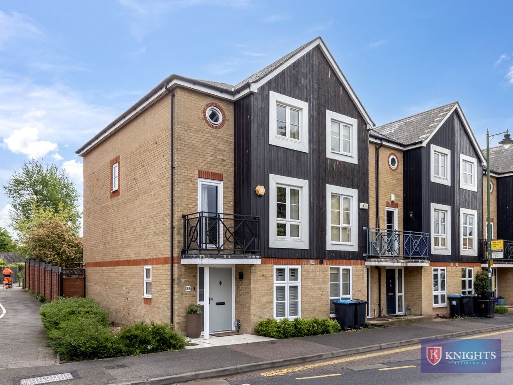 3 bed town house for sale in Thorneycroft Drive, London EN3 Zoopla