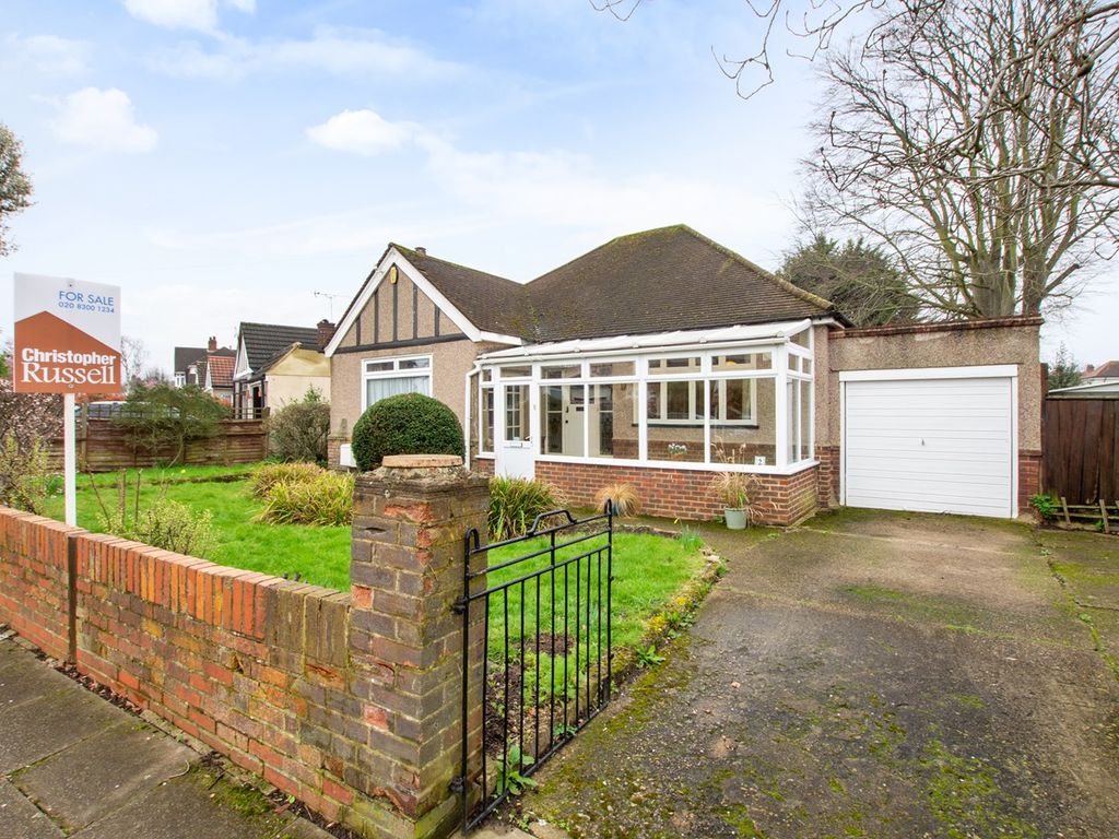 2 bed bungalow for sale in Blenheim Road, Sidcup DA15, £600,000 Zoopla