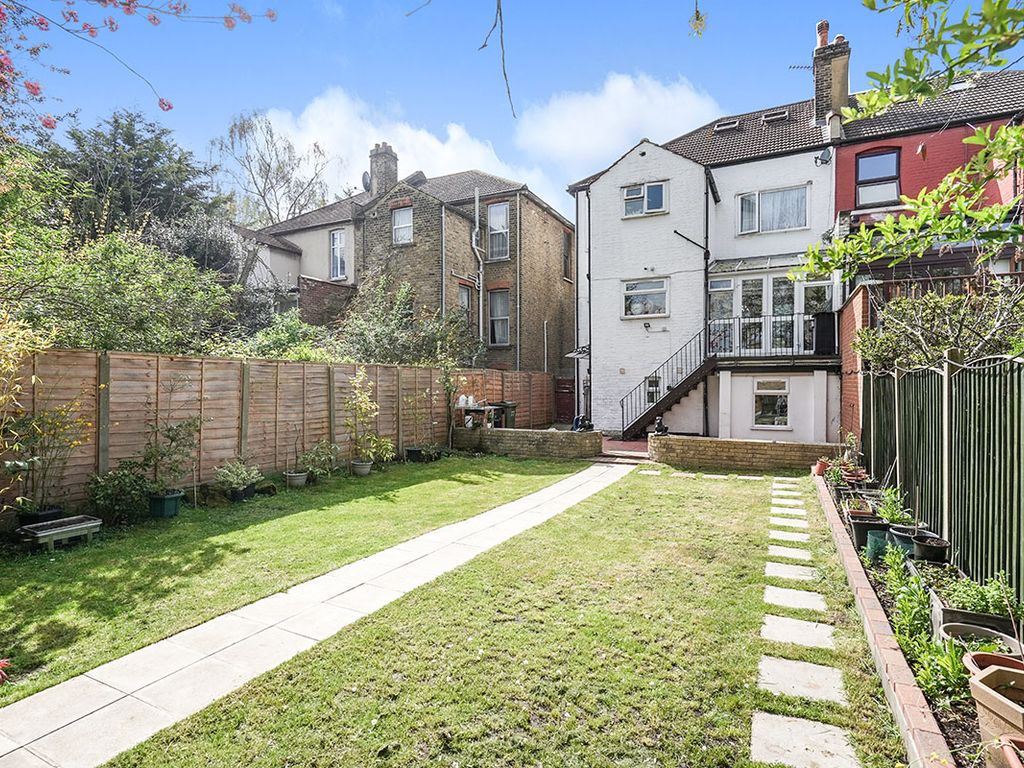 5 bed semidetached house for sale in Blake Hall Road, London E11 Zoopla