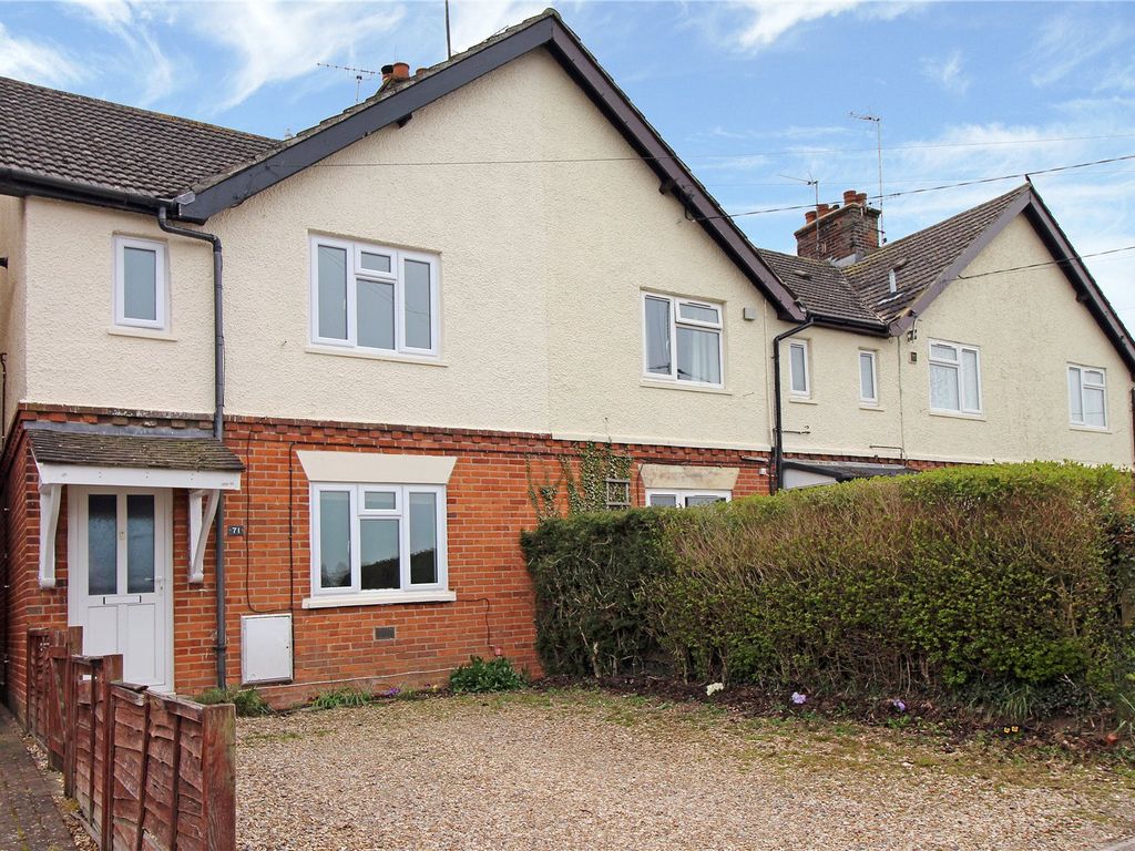3 bed end terrace house for sale in Bockhampton Road, Lambourn RG17, £