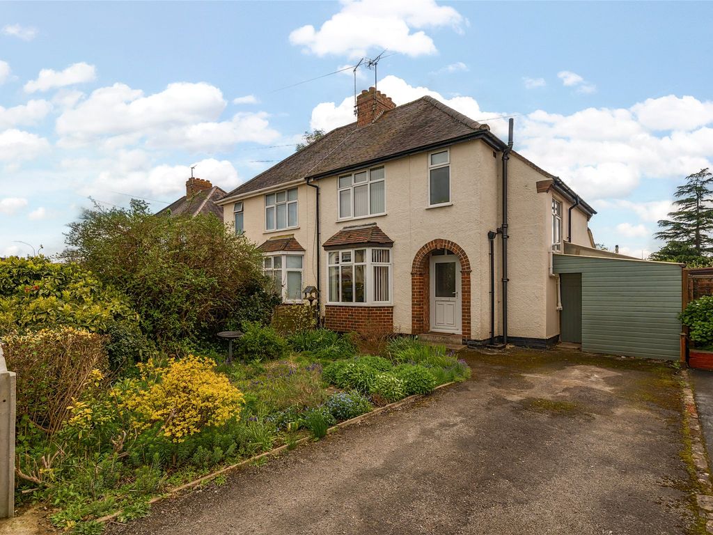 3 bed semidetached house for sale in Westfield Avenue, Brockworth