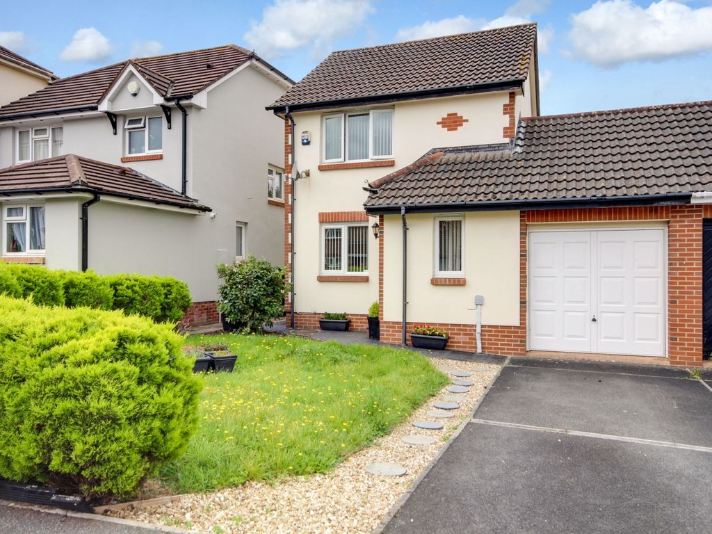 2 bed detached house for sale in 7 Middle Combe Drive, Roundswell, Barnstaple EX31, £275,000