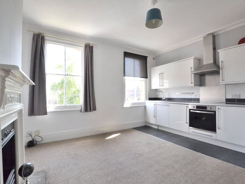 2 bed flat for sale in Alexandra Road, Gloucester, Gloucestershire GL1