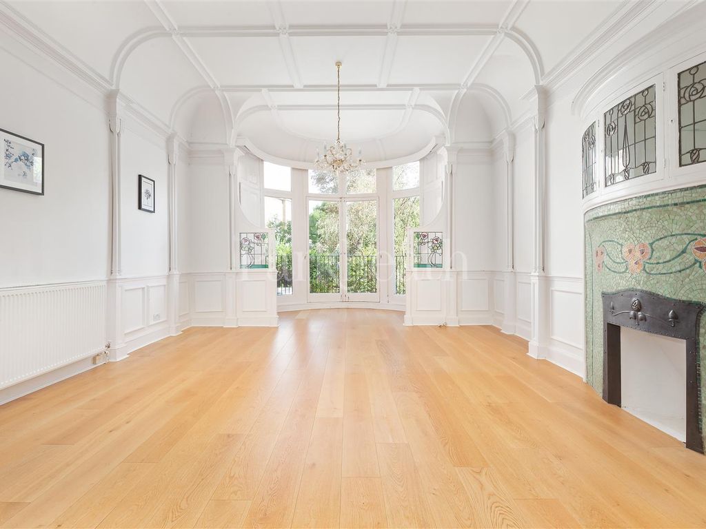 Belsize Square, London NW3  