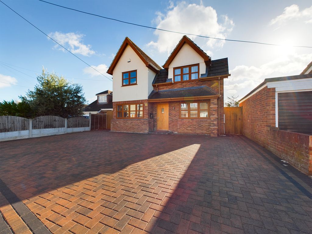 4 bed detached house for sale in Mayland Avenue, Canvey Island SS8 Zoopla