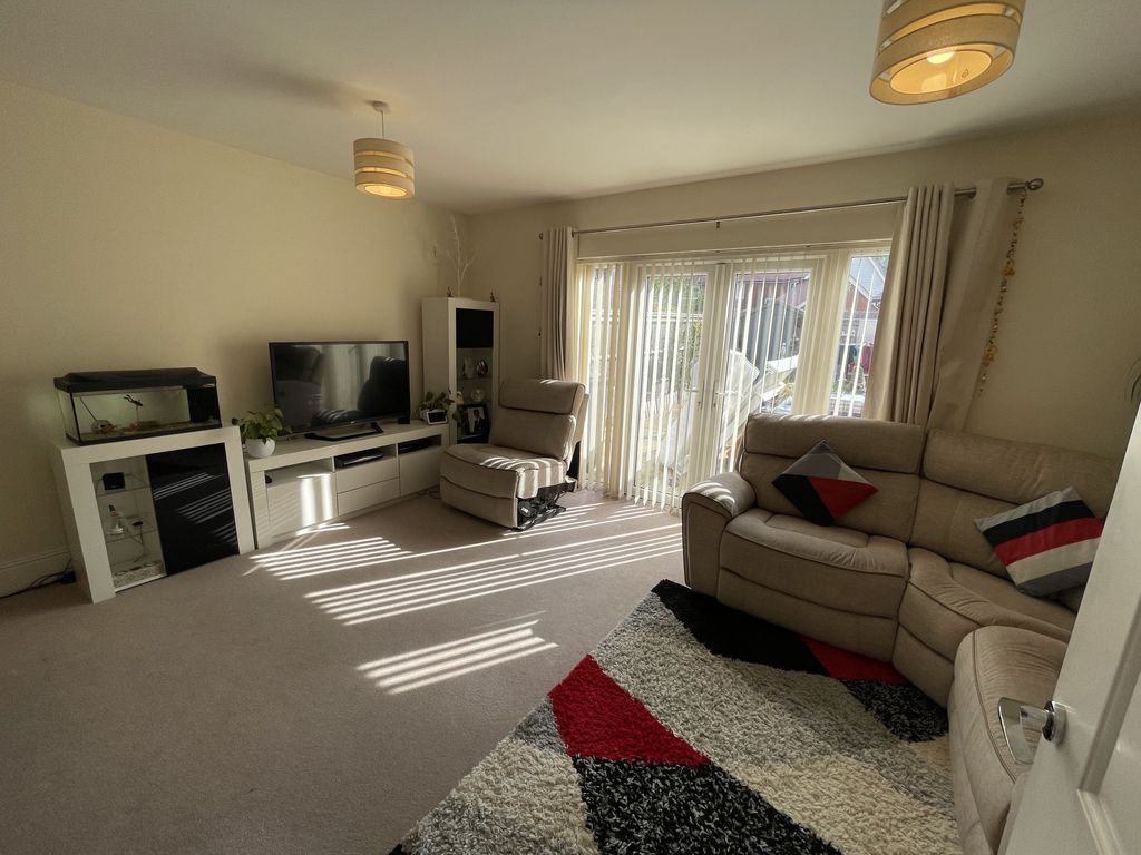 3 bed semidetached house to rent in 9 Baker Lane, Tonbridge Tn11