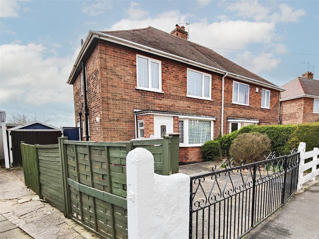 3 bed semidetached house for sale in Bentinck Road, Carlton, Nottingham NG4 Zoopla