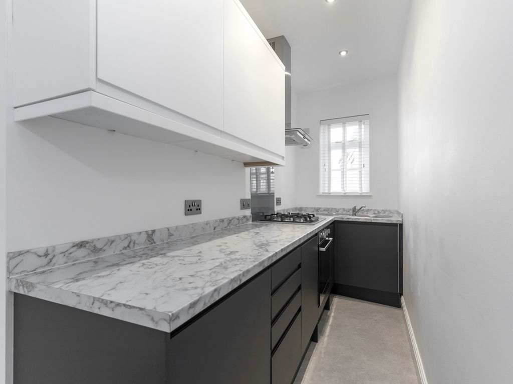 1 bed flat to rent in High Street, Cheltenham GL50 Zoopla