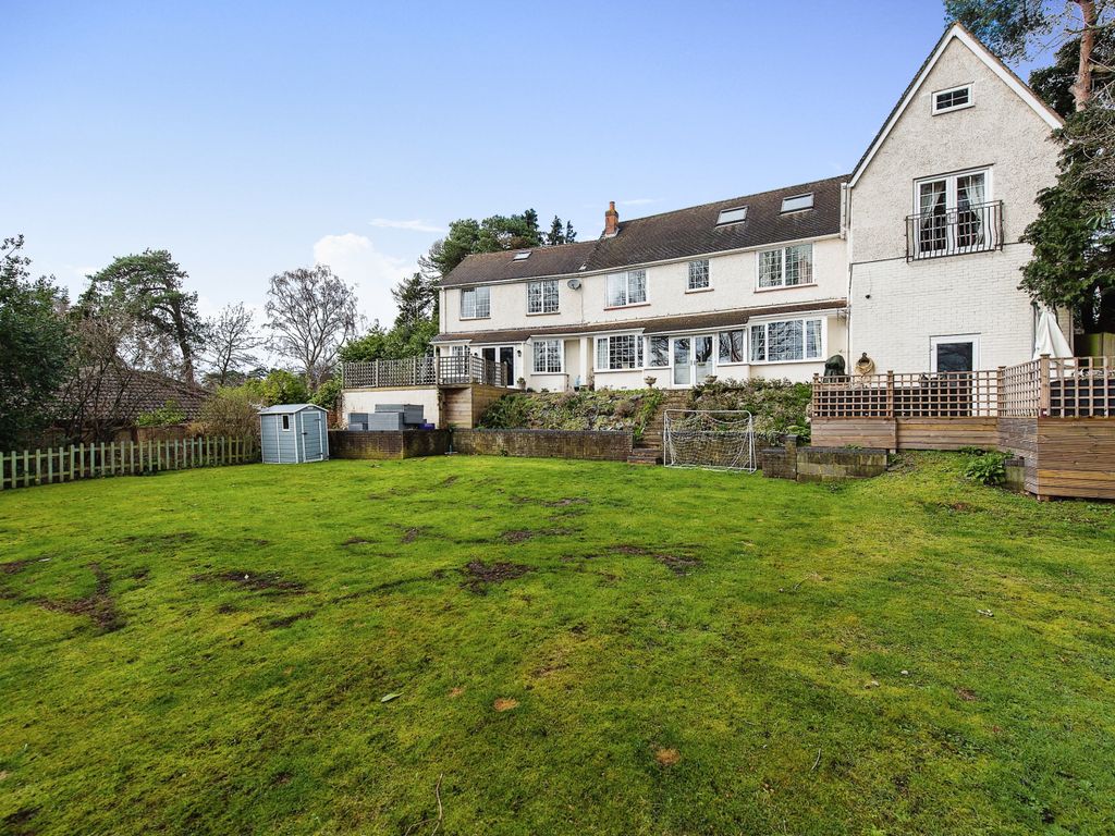 6 bed detached house for sale in Windermere Road, Lightwater GU18 Zoopla