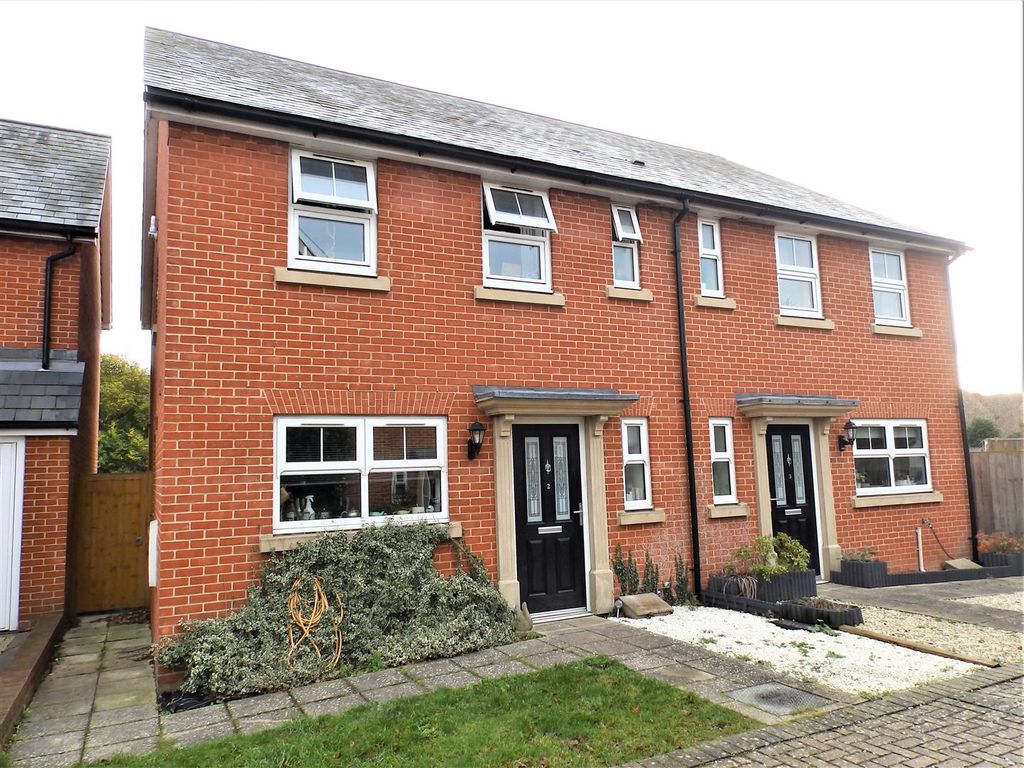 3 bed semidetached house for sale in The Pippins, Ipswich IP3 Zoopla