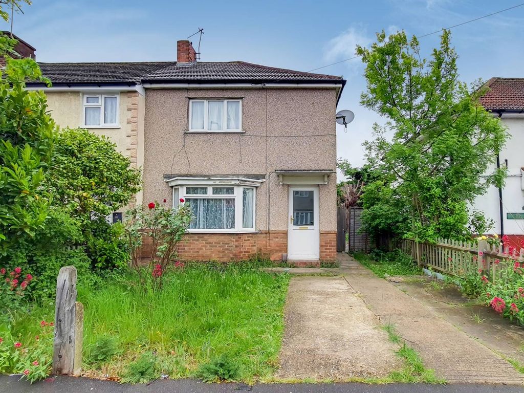 2 bed end terrace house for sale in Waterbeach Road, Slough SL1 Zoopla