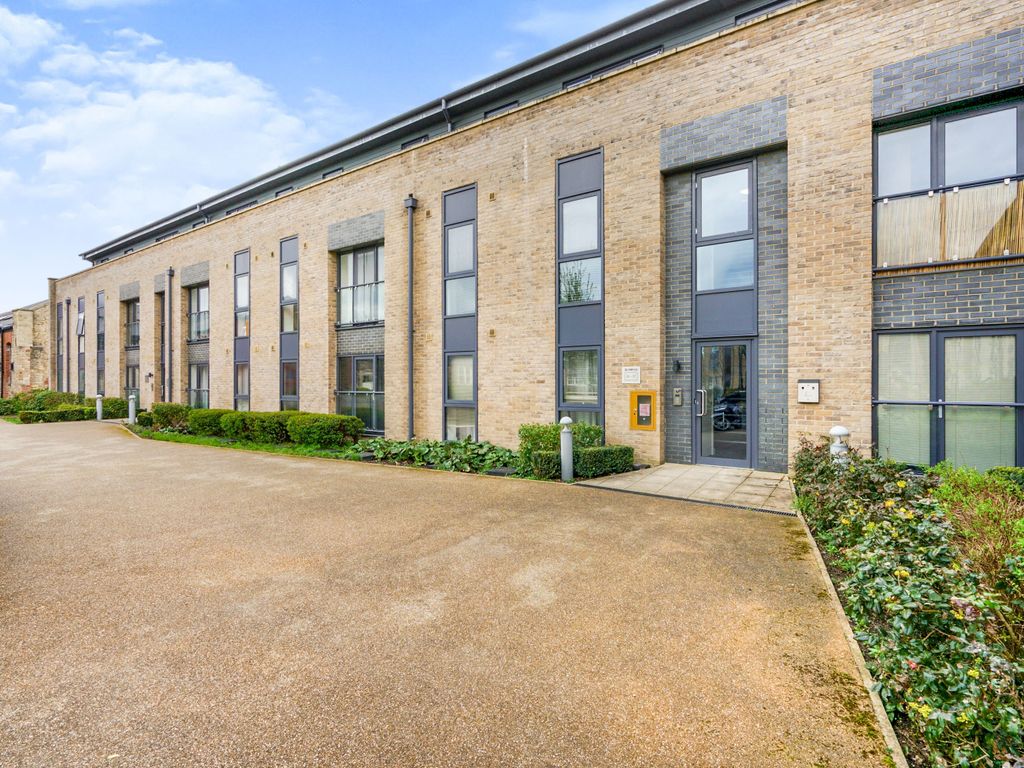 2 bed flat to rent in Olympus House, Fire Fly Avenue, Swindon SN2 Zoopla