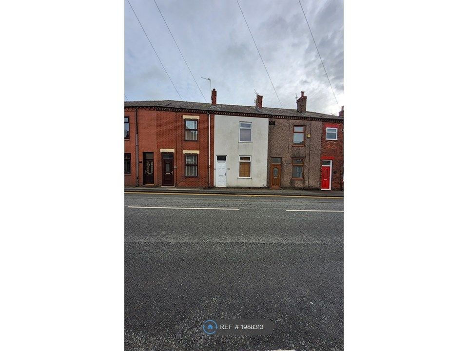 2 bed end terrace house to rent in Leigh Road, Atherton, Manchester M46