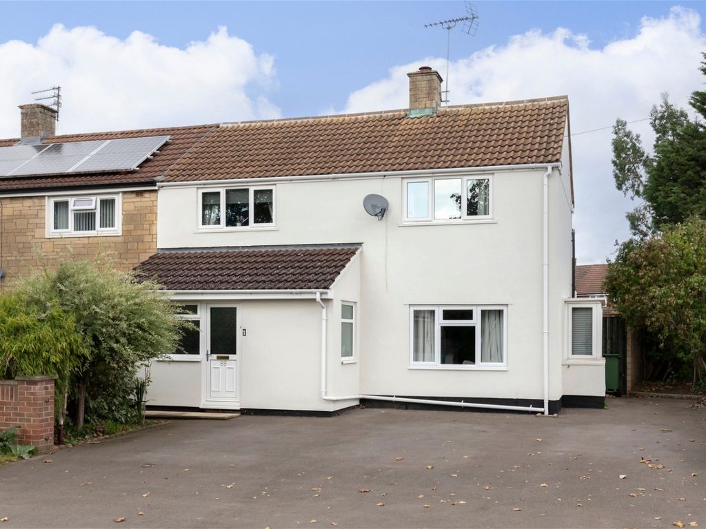 4 bed semidetached house for sale in Welch Road, Cheltenham GL51, £