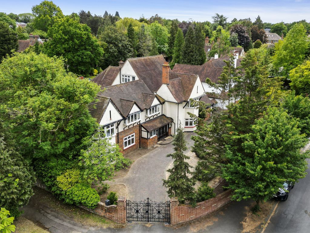 6 bed detached house for sale in Elm Grove, Hornchurch RM11 Zoopla