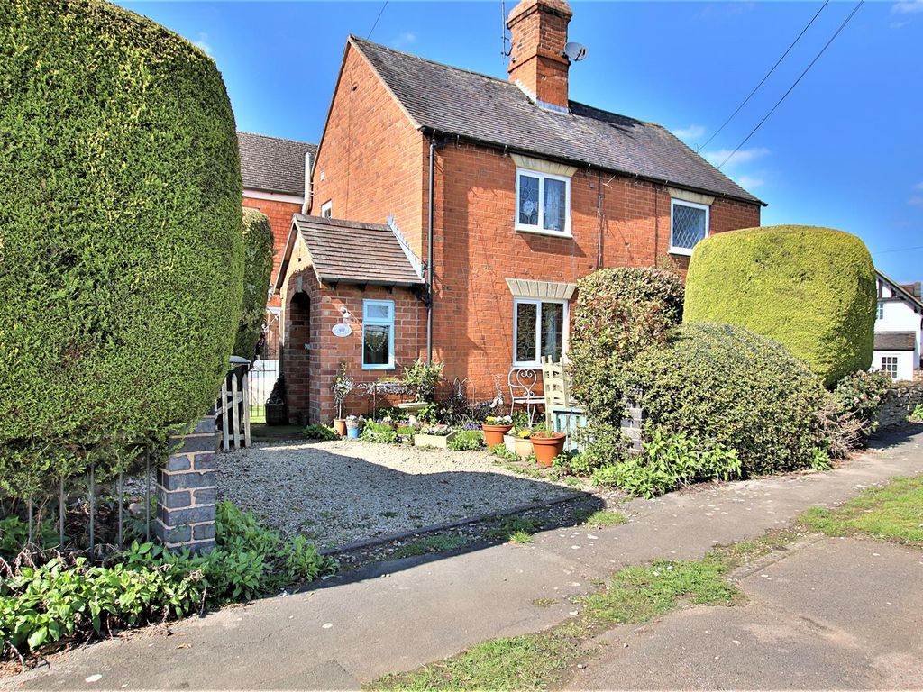 2 bed cottage for sale in Bredons Hardwick, Tewkesbury GL20 Zoopla